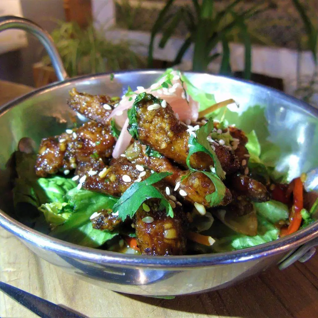 Hakka Chilli Chicken